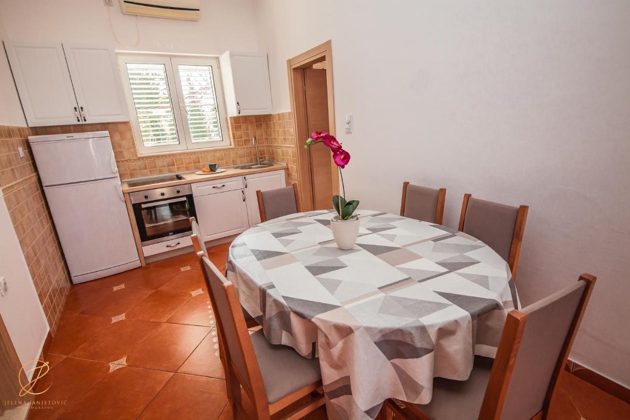 Apartments Batricevic Herceg Novi Eksteriør billede