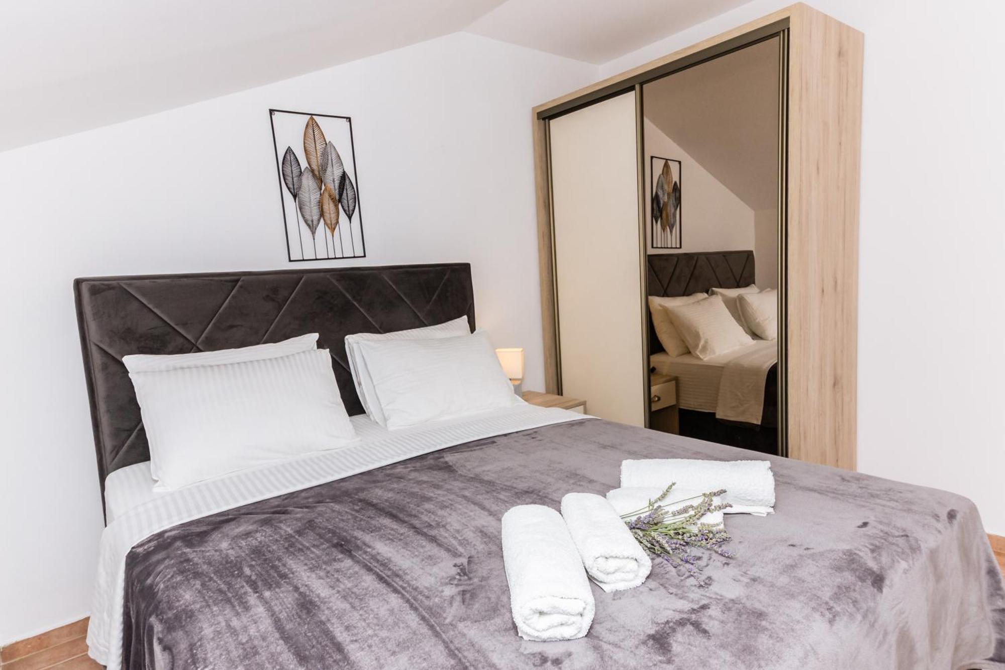 Apartments Batricevic Herceg Novi Eksteriør billede